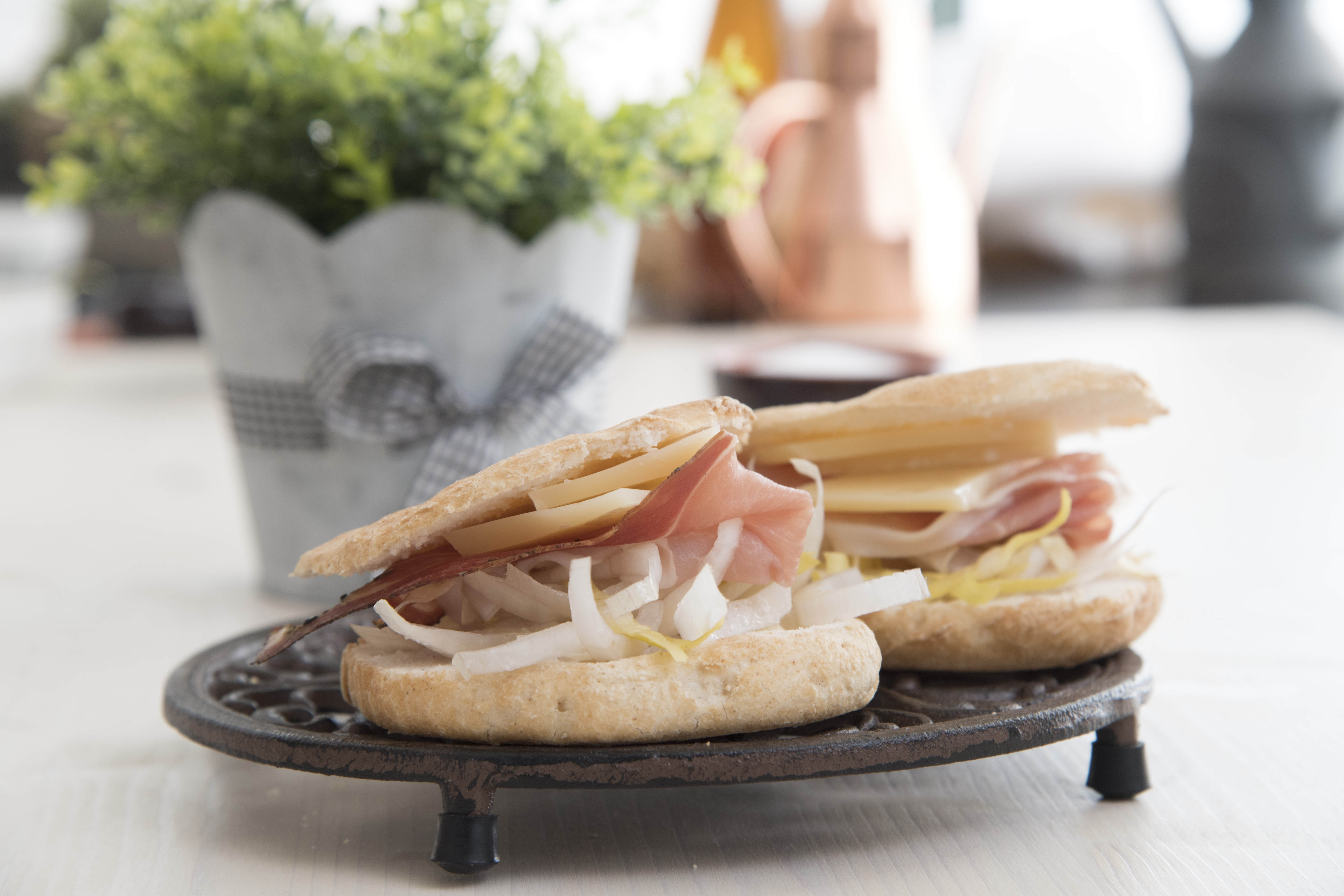 Focaccia sin gluten con mota de Alto Adige y Toma Piemontese