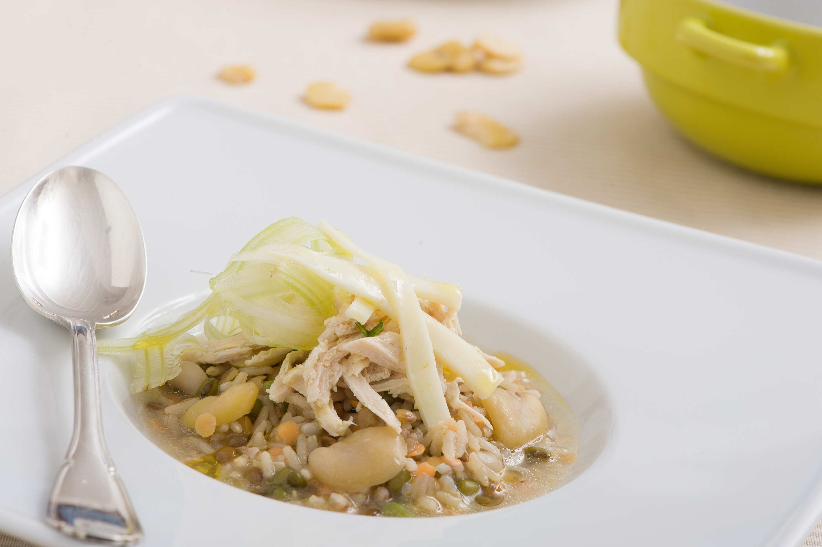 Legume soup and gluten-free cereals with steamed chicken and celery curls