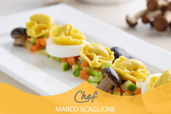 Cappelletti senza glutine con bresaola con mirepoix di verdure stufate con mozzarella di bufala filante