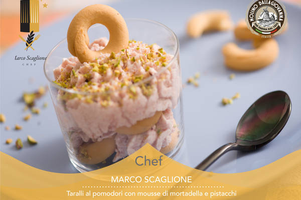 Taralli senza glutine al pomodoro con mousse di mortadella 