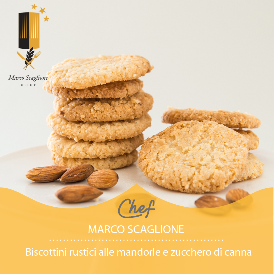 Biscottini grezzi con mandorle e zucchero di canna