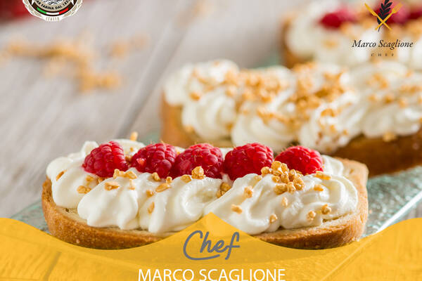 Pan bauletto with mascarpone cream and fresh raspberries