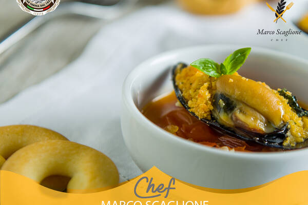 Tarallini with olive oil EVO with mussels and tomato sauce