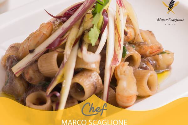 Wholemeal pasta with radicchio and prawns