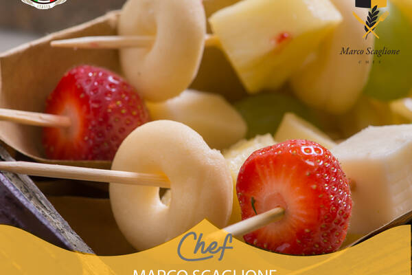 Brochettes au fromage fruits et tarallini aux pois chiches