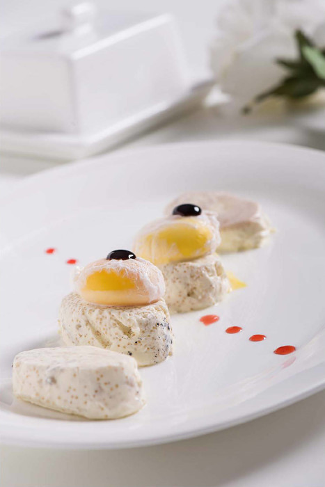 Gluten-free semifreddo with cream cheese