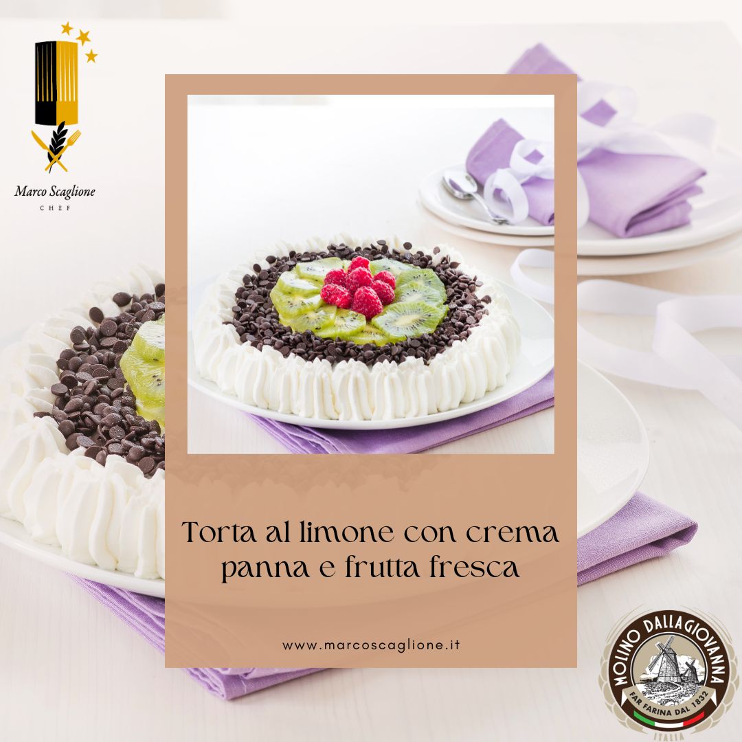 Torta al limone con crema, panna e frutta fresca