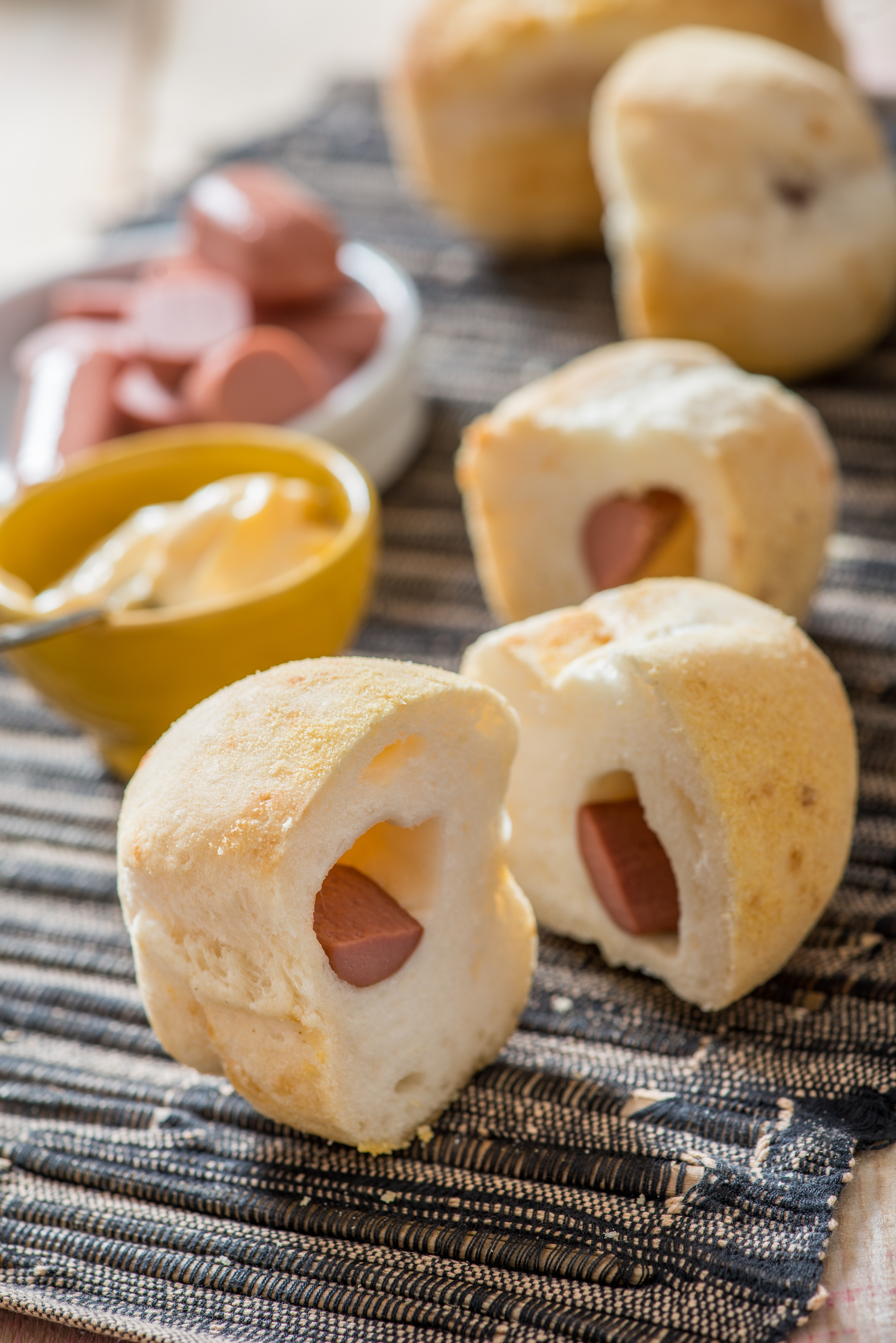Oil Bread Bites with Sausage